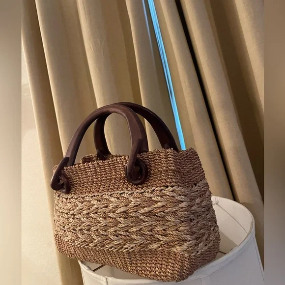 Vintage Woven Straw Handbag Wood Handle Coastal Beach Summer Tote - Picture 5 of 16